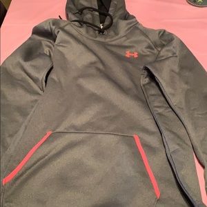 Under Armour women’s sweatshirt